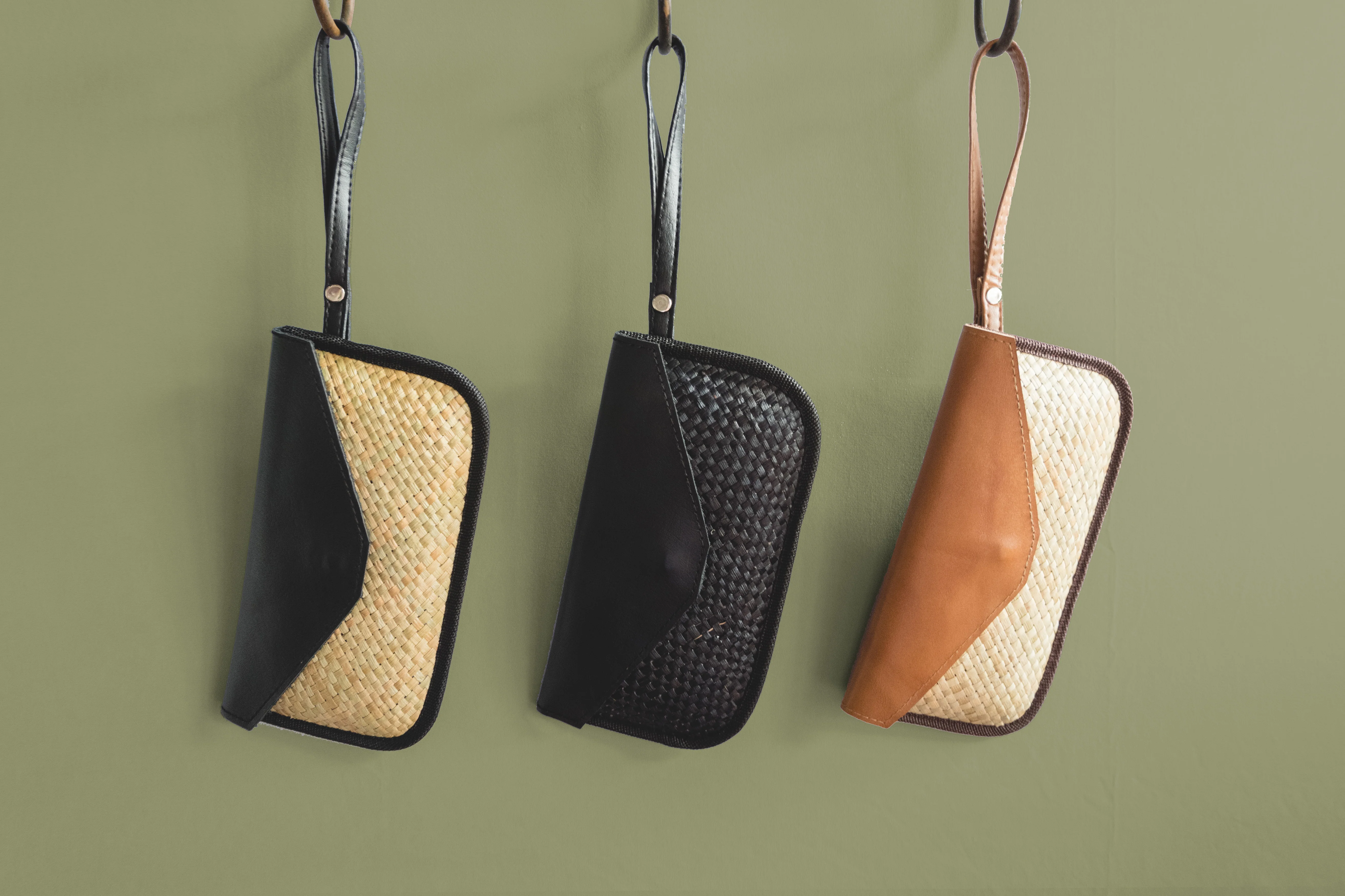 All Black Liham Mini - Image 4