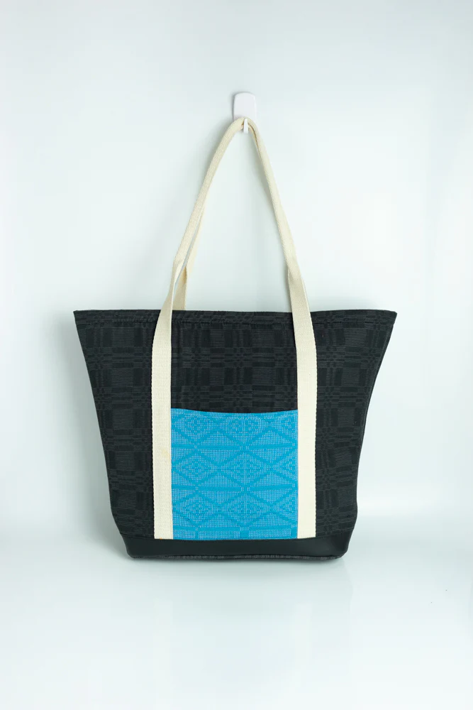 Malaya Carryall in Black - Image 4