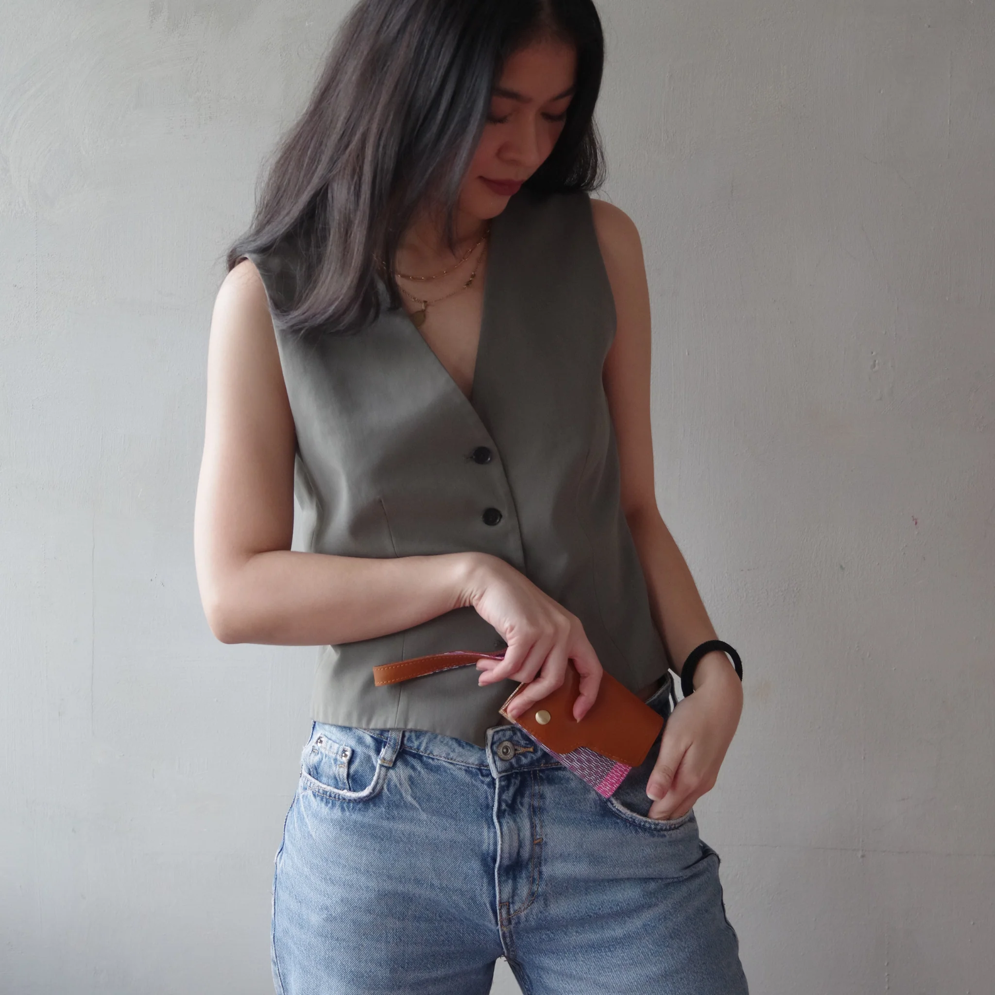 Marikit Wallet in Tan - Image 4