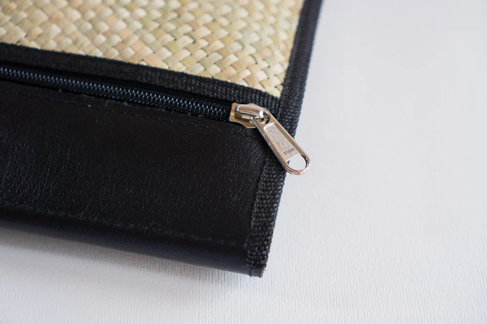 Natural (Black) Laptop Sleeve - Image 3