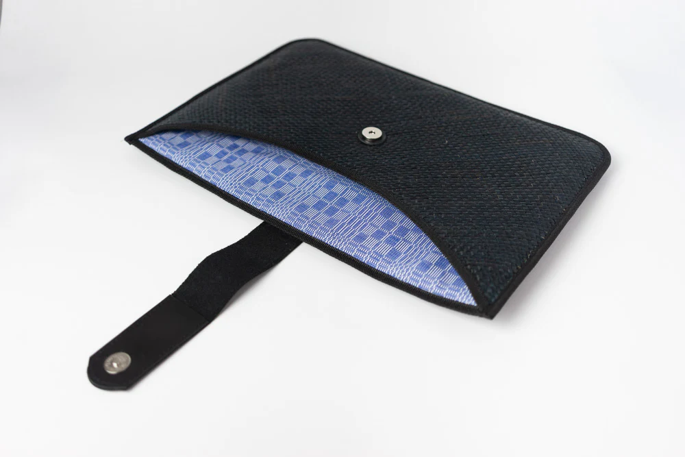 Suklob Laptop Sleeve - Image 3